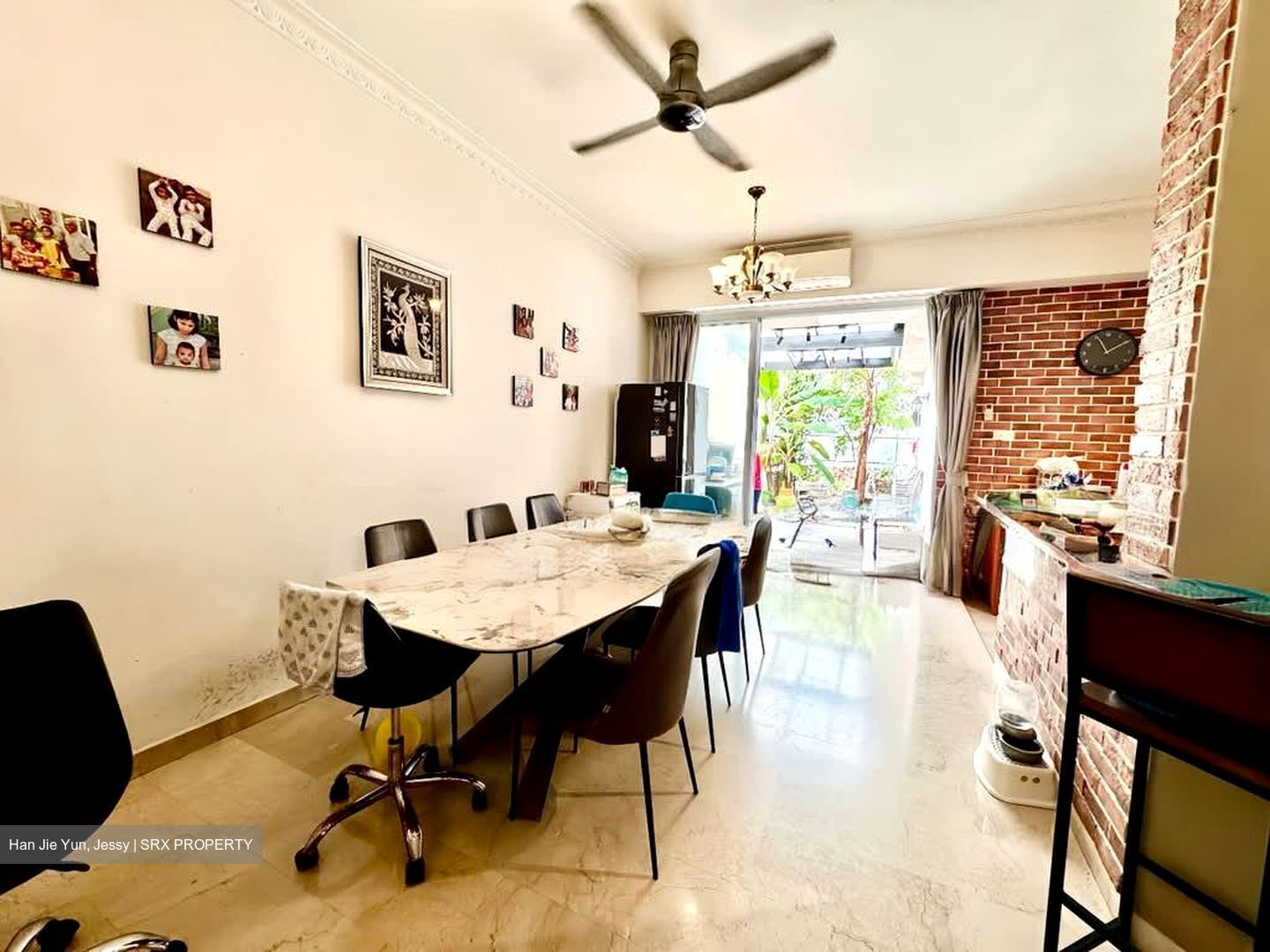 Holland Grove Road (D10), Terrace #582593531